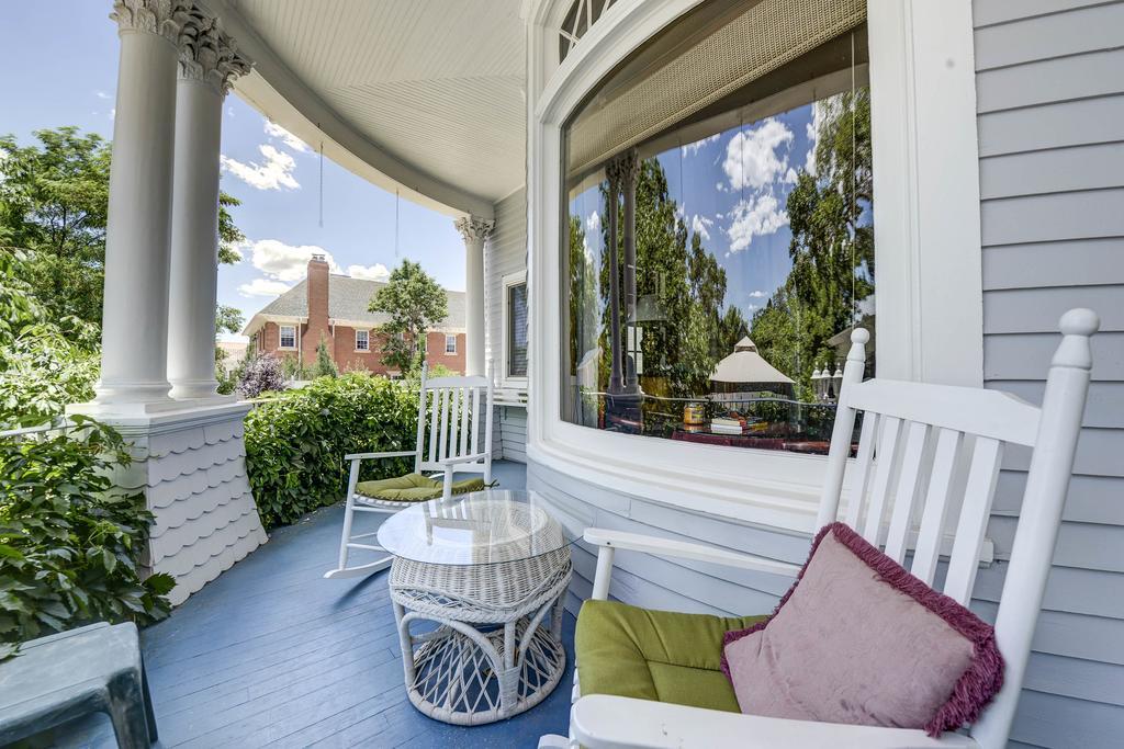 The St. Mary'S Inn, Bed And Breakfast โคโลราโดสปริงส์ ภายนอก รูปภาพ