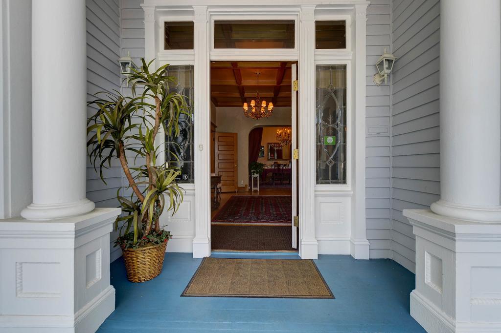 The St. Mary'S Inn, Bed And Breakfast โคโลราโดสปริงส์ ภายนอก รูปภาพ