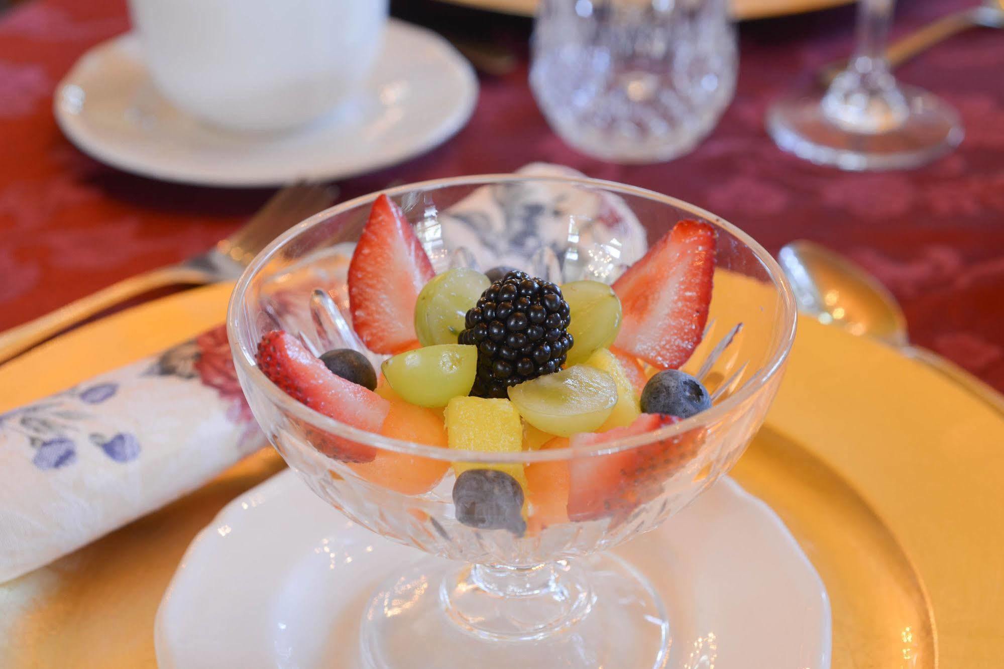 The St. Mary'S Inn, Bed And Breakfast โคโลราโดสปริงส์ ภายนอก รูปภาพ